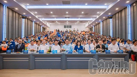 Tạo diễn đàn chia sẻ quan điểm về tác động và ứng dụng của AI và ChatGPT