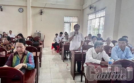 Ðoàn Ðại biểu Quốc hội TP Cần Thơ tiếp xúc cử tri ở huyện Thới Lai