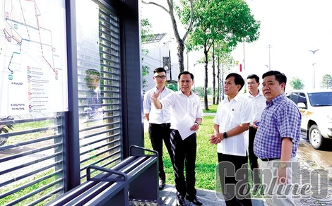 Phát triển hệ thống nhà chờ, trạm dừng xe buýt đồng bộ, hiện đại