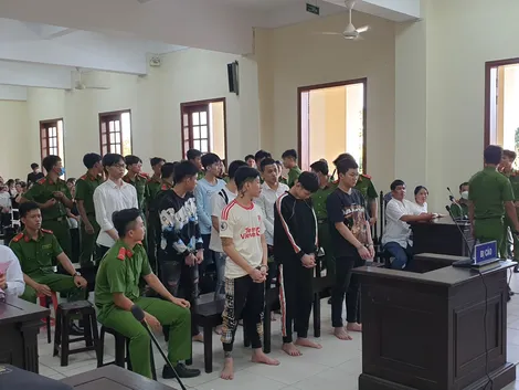 Mâu thuẫn trên mạng xã hội, mang súng đi giết người