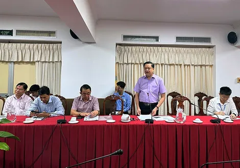 Tổ chức Clear Rivers đề xuất thí điểm thu gom rác thải nhựa bằng bẫy rác tại Cần Thơ