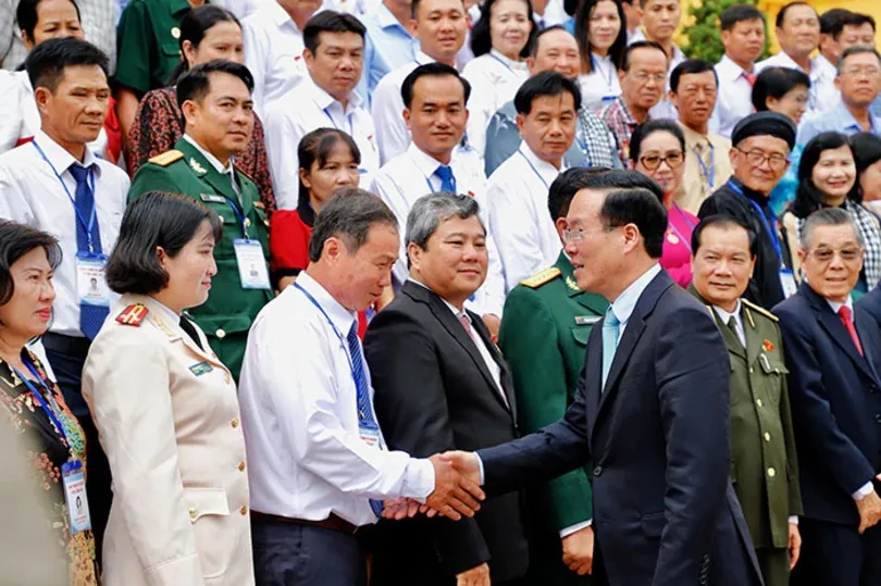 Lãnh đạo Đảng và Nhà nước gặp gỡ Đoàn đại biểu các gương điển hình của TP Cần Thơ