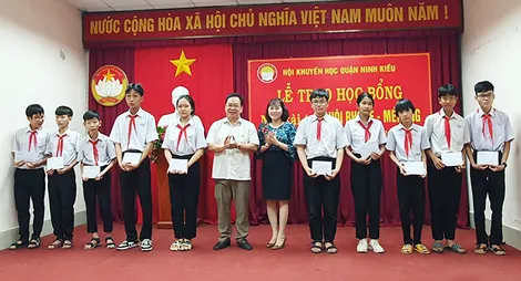 Hội Khuyến học quận Ninh Kiều vận động trên 12,5 tỉ đồng quỹ khuyến học, khuyến tài