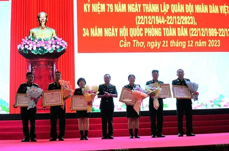Họp mặt chào mừng kỷ niệm 79 năm Ngày thành lập Quân đội Nhân dân Việt Nam