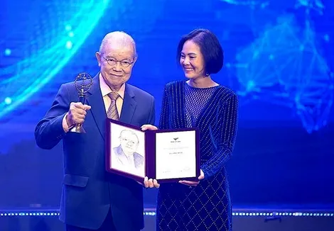Giáo sư Võ Tòng Xuân - người Việt đầu tiên được vinh danh tại Giải thưởng VinFuture
