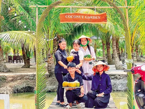 Ðộc, lạ quán cà phê vườn dừa “vạn người mê”