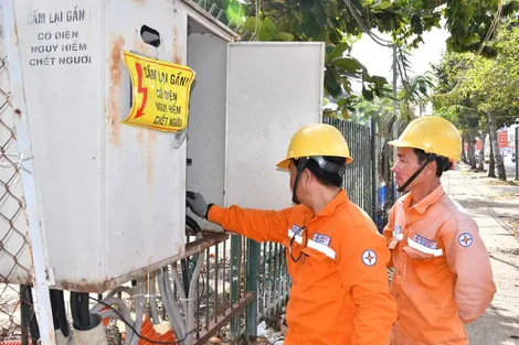 Ðảm bảo điện, phục vụ lễ kỷ niệm 20 năm TP Cần Thơ trực thuộc Trung ương và Tết Dương lịch 2024