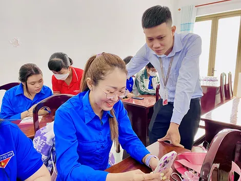 Nhiều dịch vụ công được triển khai thanh toán không dùng tiền mặt