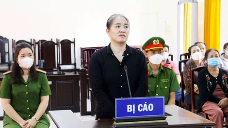 Chiếm đoạt hơn 1,5 tỉ đồng, nữ chủ hụi lãnh 7 năm tù