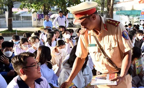 Tăng cường phối hợp tuyên truyền an toàn giao thông trong trường học