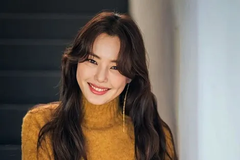 Honey Lee trở lại sau 3 năm vắng bóng