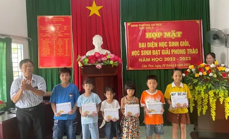 Đảng bộ bộ phận khu vực 4 làm theo gương Bác
