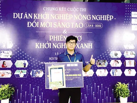 Chàng trai đất Sen Hồng làm giàu nhờ trồng dưa lưới