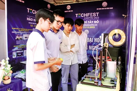 Ðẩy mạnh CNH, HÐH phát triển vùng ÐBSCL xanh và bền vững