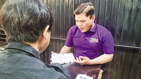 Tư vấn, xét nghiệm HIV tại quán cà phê