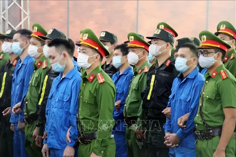 Tòa án nhân dân tỉnh Đắk Lắk mở phiên tòa lưu động xét xử vụ án khủng bố