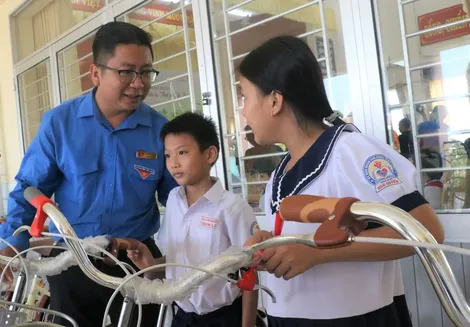 “Năm thanh niên tình nguyện”
