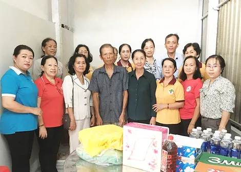 Xây dựng và sửa chữa nhà cho người cao tuổi