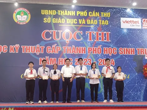 124 dự án đạt giải Cuộc thi Khoa học kỹ thuật cấp thành phố học sinh trung học năm học 2023-2024