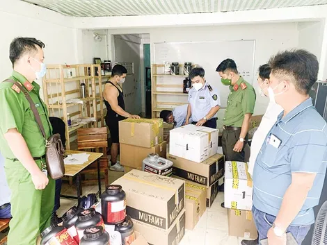 Tăng cường đấu tranh với buôn lậu, gian lận thương mại và hàng giả