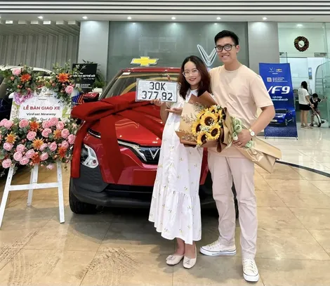 Người dùng tính bài toán kinh tế “lợi đơn lợi kép” khi mua xe điện VinFast