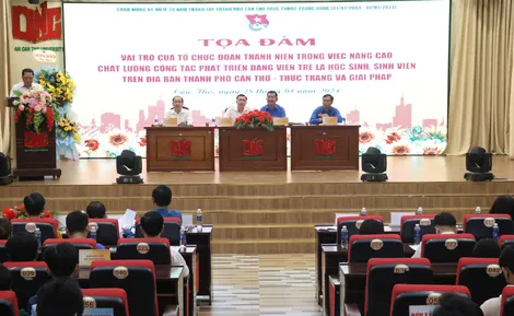 Trao đổi, đề xuất giải pháp phát triển đảng viên trong học sinh, sinh viên
