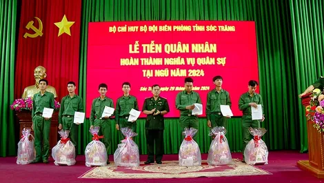 Sóc Trăng: Tiễn 52 quân nhân hoàn thành nghĩa vụ trở về địa phương