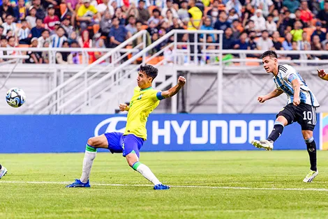 Man City chiêu mộ thêm sao trẻ Nam Mỹ