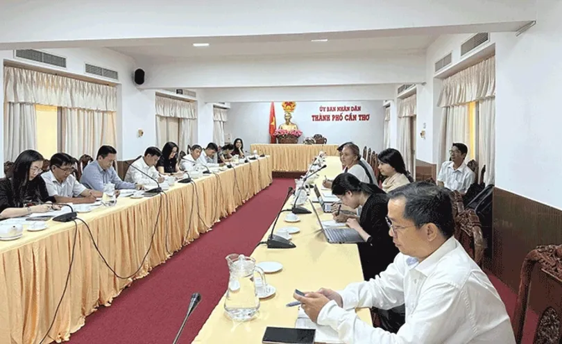 Nghiên cứu nhân rộng mô hình thu gom tự động rác nổi trên sông