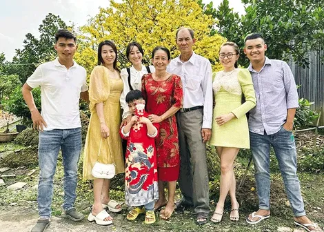 Nhà nội, nhà ngoại - đón Tết ở đâu?!