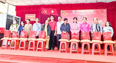 Để Tết đến với mọi nhà