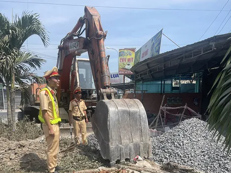 Kiểm tra các công trình thi công nâng cấp, sửa chữa trên nhiều tuyến giao thông