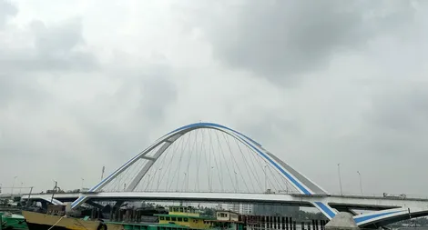 Nỗ lực thông xe cầu Trần Hoàng Na trước Tết Nguyên đán
