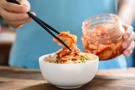 Ăn nhiều thực phẩm lên men cải thiện sức khỏe tâm thần