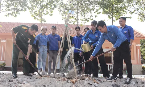 Triển khai 52.943 hoạt động tình nguyện nơi biên giới, hải đảo