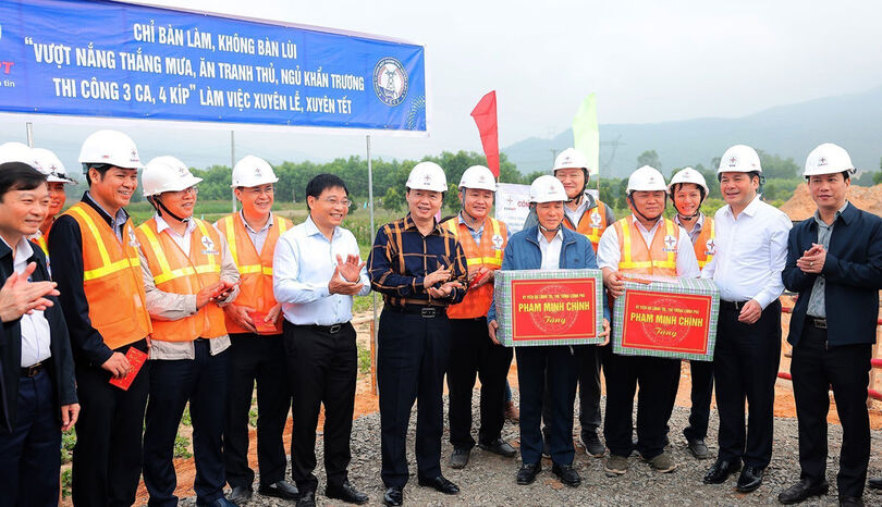 Phó Thủ tướng Trần Hồng Hà kiểm tra, thúc đẩy tiến độ 2 dự án hạ tầng trọng điểm, chiến lược