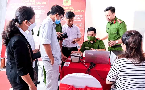 Cảnh báo thủ đoạn lừa đảo kích hoạt tài khoản điện thoại di động qua ứng dụng VNeID