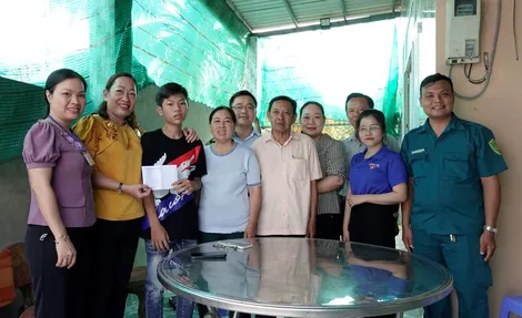 Tổ chức nhiều hoạt động thăm hỏi, động viên thanh niên an tâm, 
sẵn sàng nhập ngũ