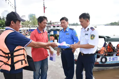 Tăng cường phối hợp quản lý phương tiện tại cảng, bến thủy nội địa