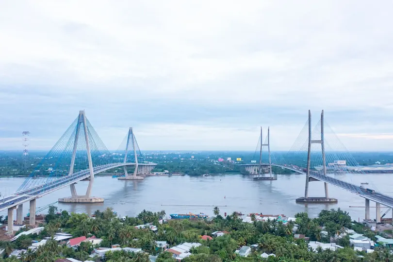 Giao thông thông thoáng, cơ hội để miền Tây cất cánh