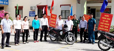 Kiểm tra công tác tuyển quân; thăm hỏi, động viên thanh niên an tâm nhập ngũ
