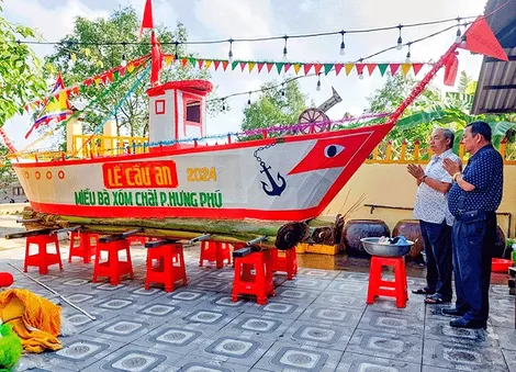 Cần Thơ rộn ràng Lễ hội Cầu an đầu Xuân