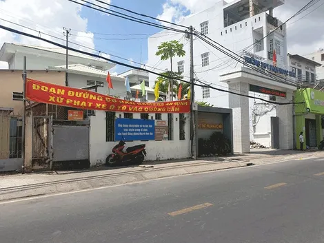 Cần nâng cao ý thức chấp hành các biển báo cấm theo quy định