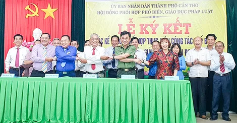 Đẩy mạnh tuyên truyền phổ biến giáo dục pháp luật, “lấy người dân làm trung tâm”