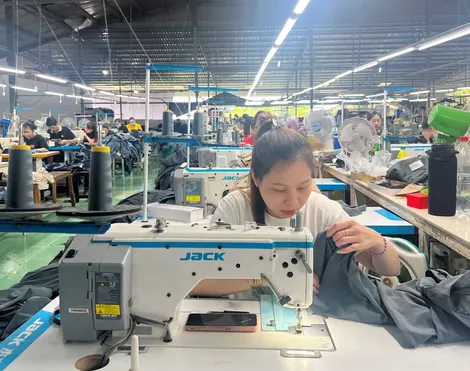 Nỗ lực tuyên truyền tiết kiệm điện mùa nắng nóng