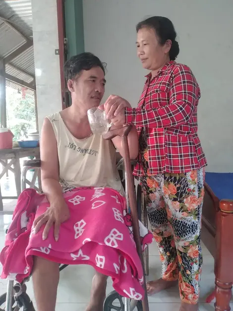 Vợ chồng nghĩa nặng, tình sâu