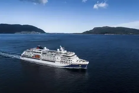 Hàn Quốc đưa vào vận hành tour du lịch kết hợp máy bay và du thuyền