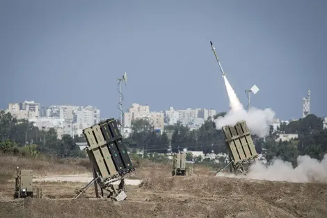 Mỹ bí mật chuyển vũ khí cho Israel