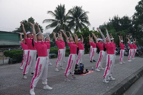 Khi người cao tuổi “sống trẻ”