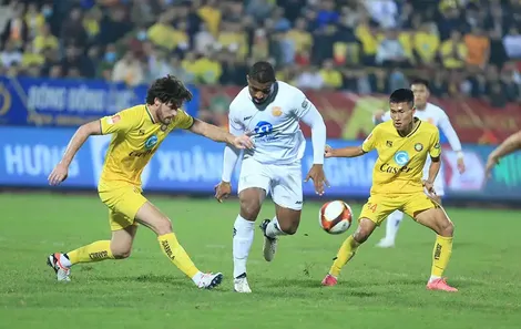 V.League 2023-2024 kết thúc lượt đi với những bất ngờ